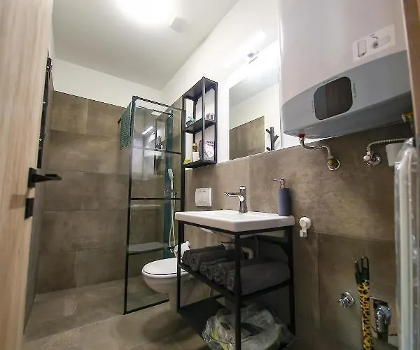 Hori Homes Apartament *