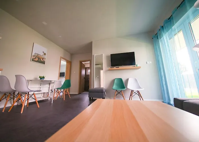 Hori Homes Apartament *